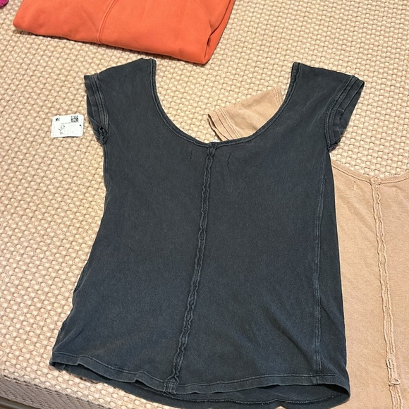 2 Free People Shirts NWT Size Small - Picture 4 of 6
